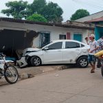 Vehículo chocó contra una vivienda en Planeta Rica